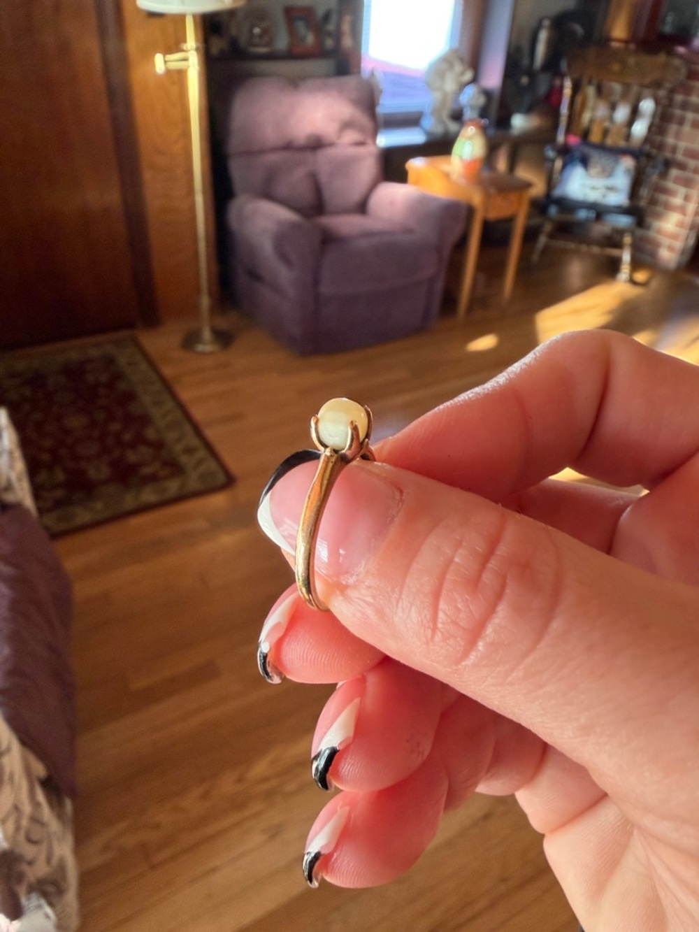 Delicate Gold Ring with Small Pearl - Picture 4 of 14